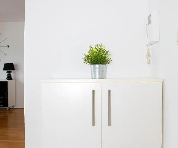 City Center Flash Apartment